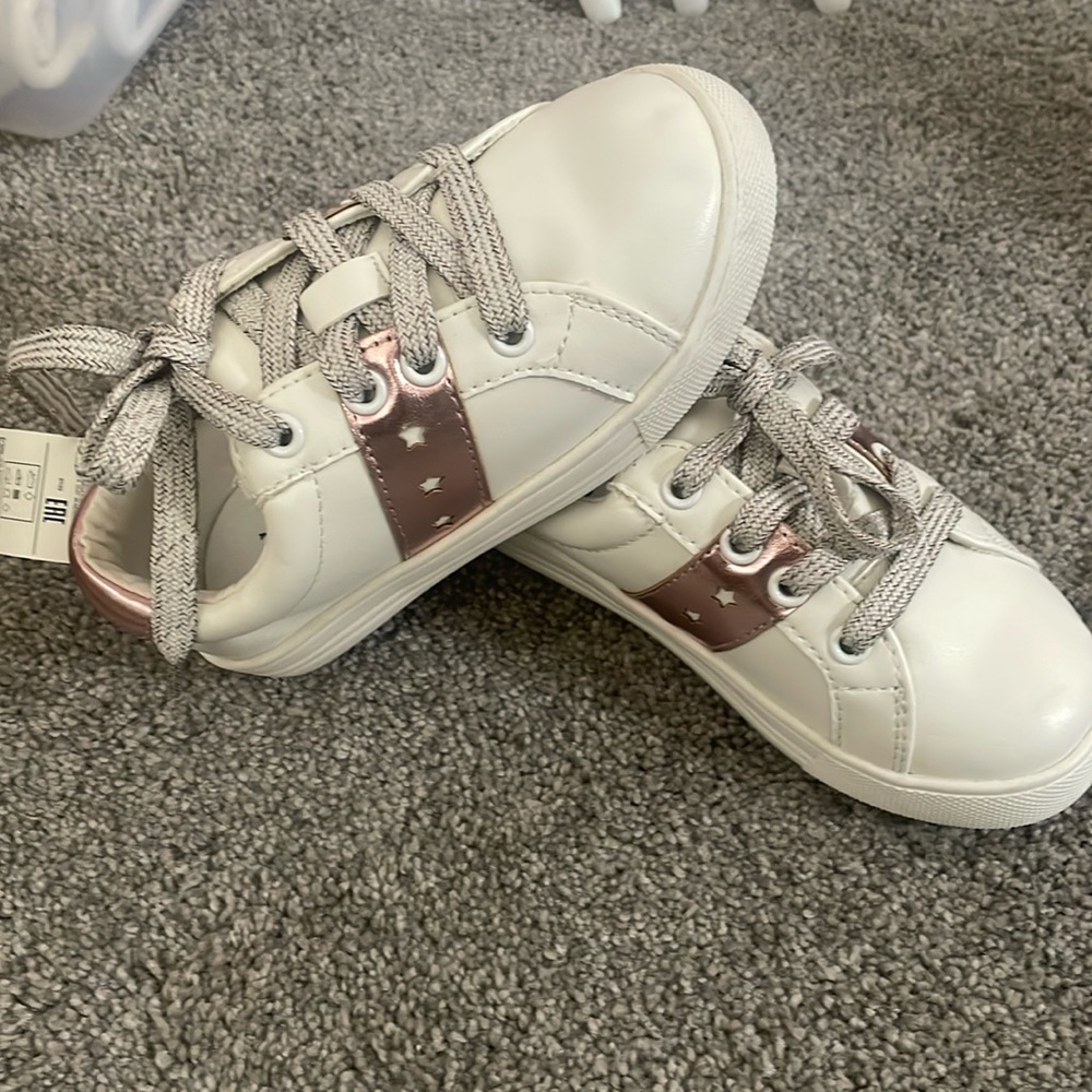 Gap Girls Size 10 Pink & White Tennis Shoes NWT
